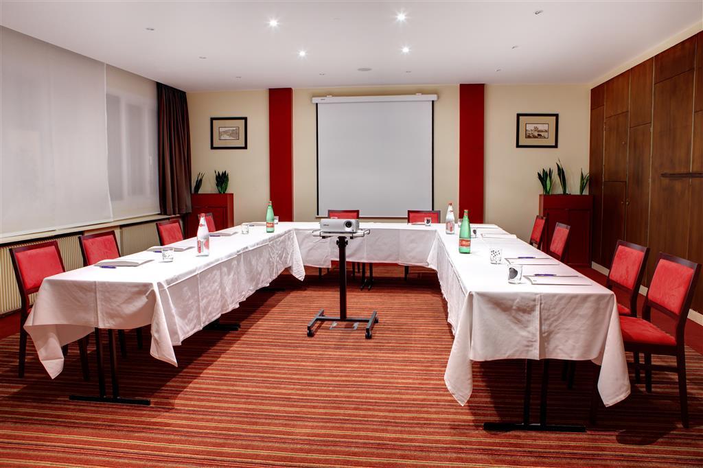 Hotel Mercure Paris Cloud Hippodrome 4*